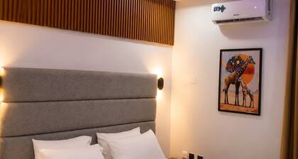Royal vantage hotel and suites