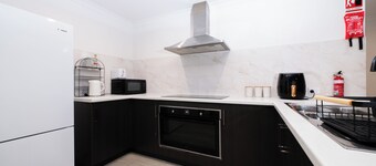 WestPort Dwyer Premium Stay