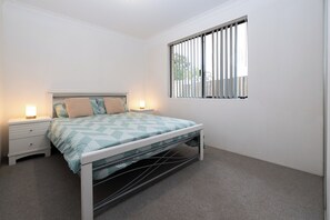 Room - WestPort Dwyer Premium Stay (Gosnells)