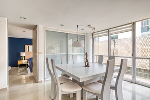 Dining - Reforma Elegance · A Pasos del Ángel (Ciudad de México)