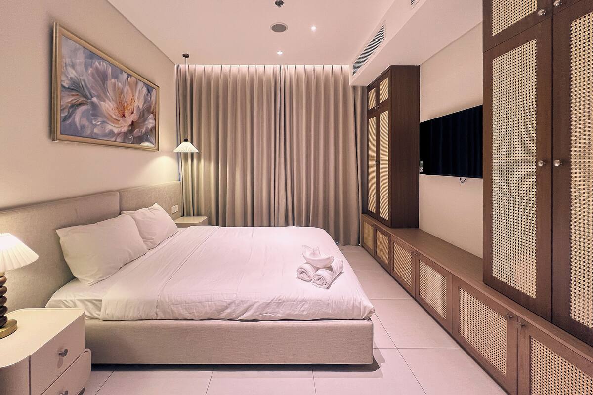 Apartament Deluxe, balcó, vistes al mar | Escriptori, espai de treball apte per a portàtils i wifi gratuïta 