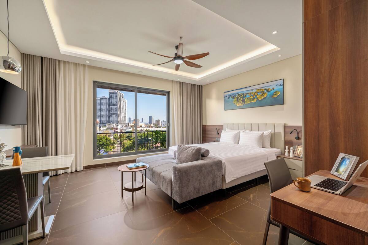 Egyptian cotton sheets, premium bedding, desk, laptop workspace
