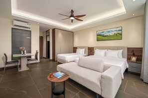 Egyptian cotton sheets, premium bedding, desk, laptop workspace - Eli Living Apartment (Ngu Hanh Son)
