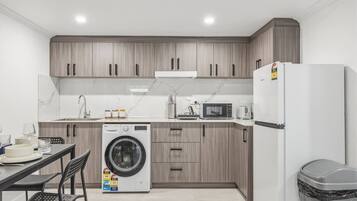 Fridge, microwave, stovetop, toaster