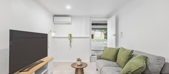 Great Value Stay | Renovated Unit | Near Griffith