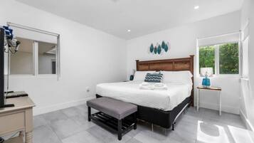 2 chambres, fer et planche à repasser, Wi-Fi, literie fournie
