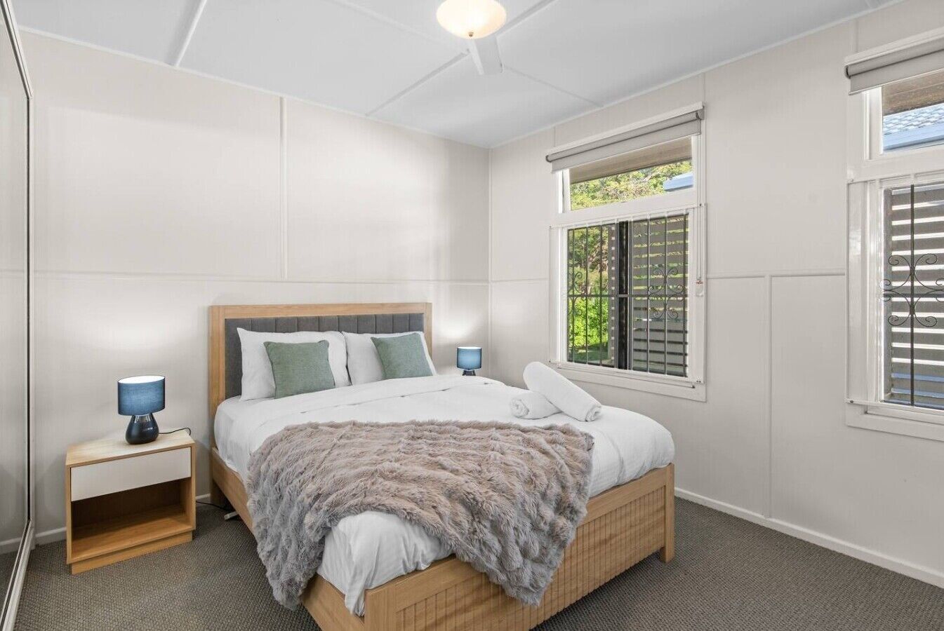 Iron/ironing board, travel cot, WiFi, bed sheets