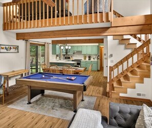 Pool table and open floor plan make entertaining easy. - Harmony Pines | Hot Tub & Beach Access (Lake Harmony)