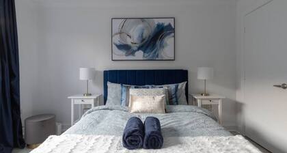 Executive 3BR with A/C - Monthly Stays in Quiet East Ottawa