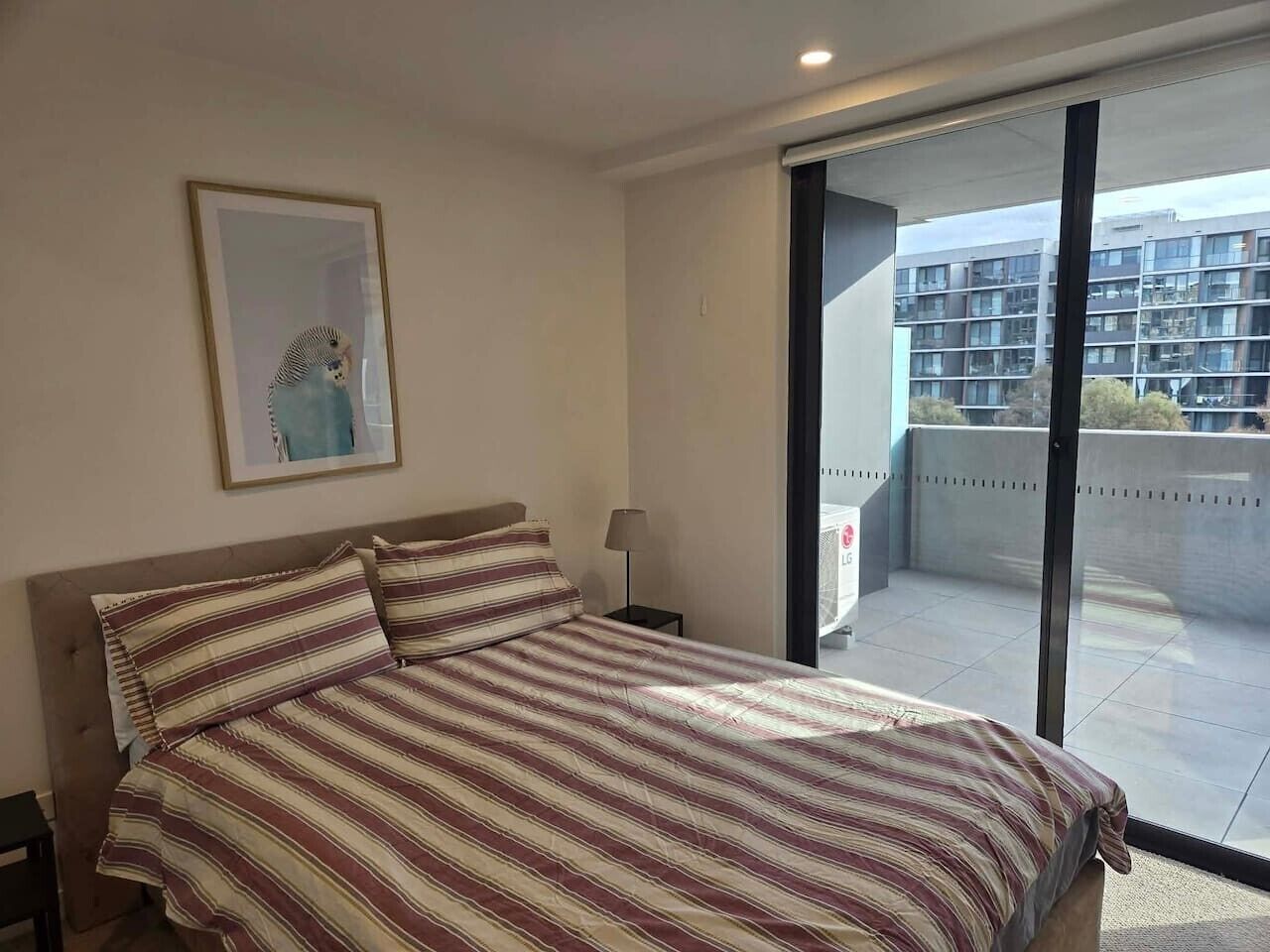 2 bedrooms, iron/ironing board, bed sheets