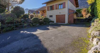 Beautiful Family Home with a Pool, Nestled Between the Lake and the Mountains