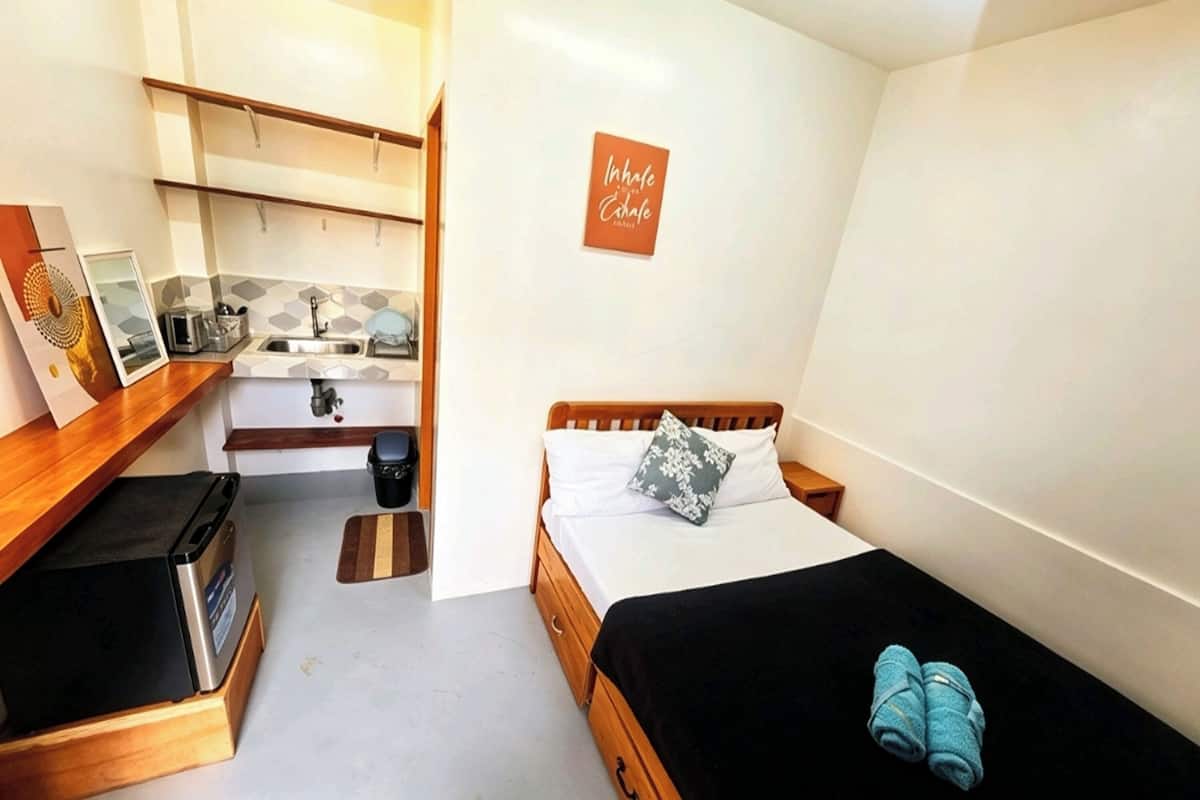 Iron/ironing board (on request), free WiFi, bed sheets