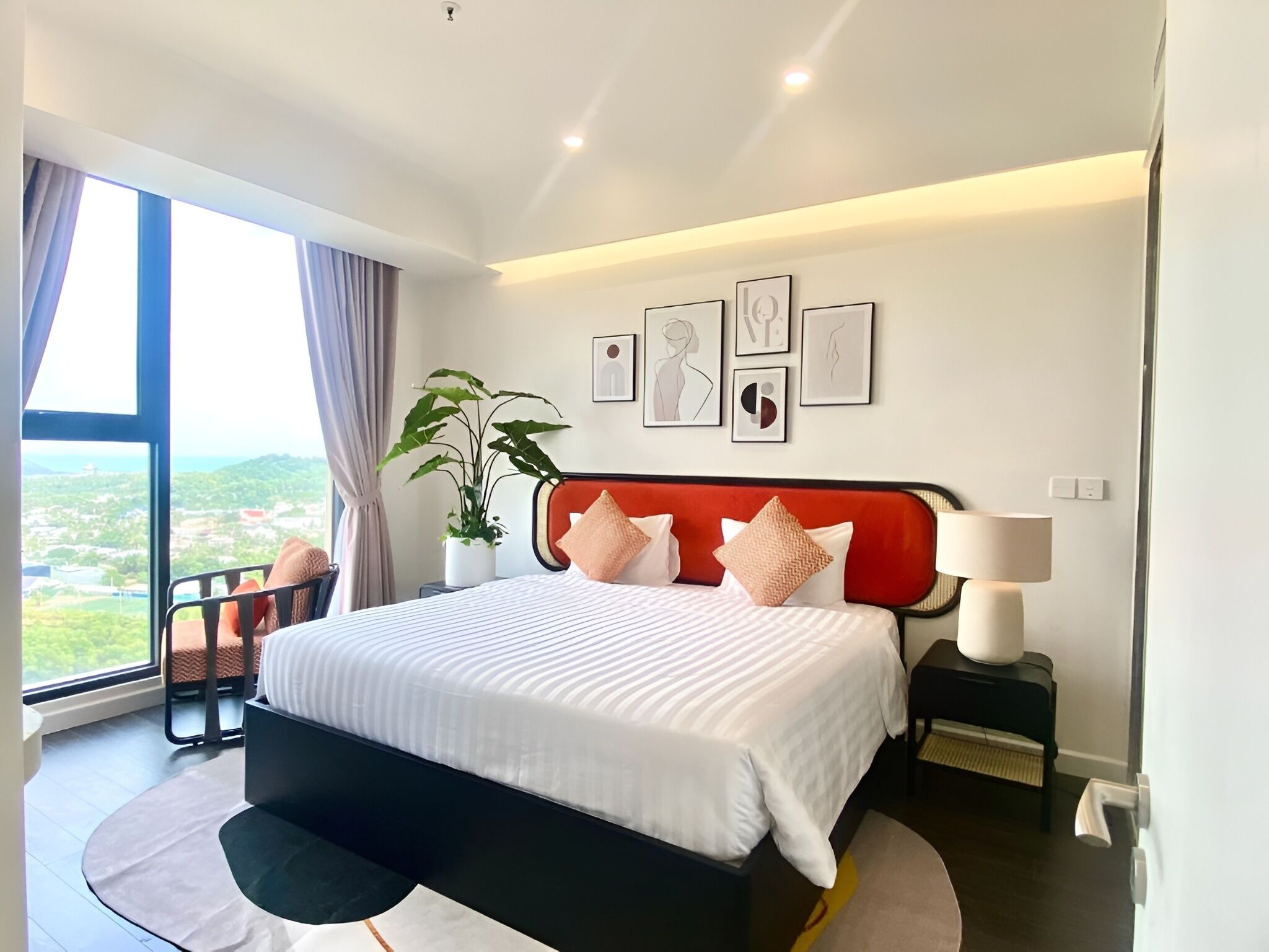 Suite Premier, vistas a la ciudad | Cortinas opacas, tabla de planchar con plancha, wifi gratis
