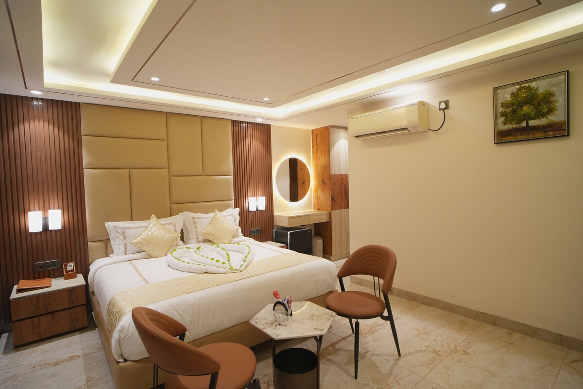 Elite Room, City View | Meja, Wi-fi percuma 