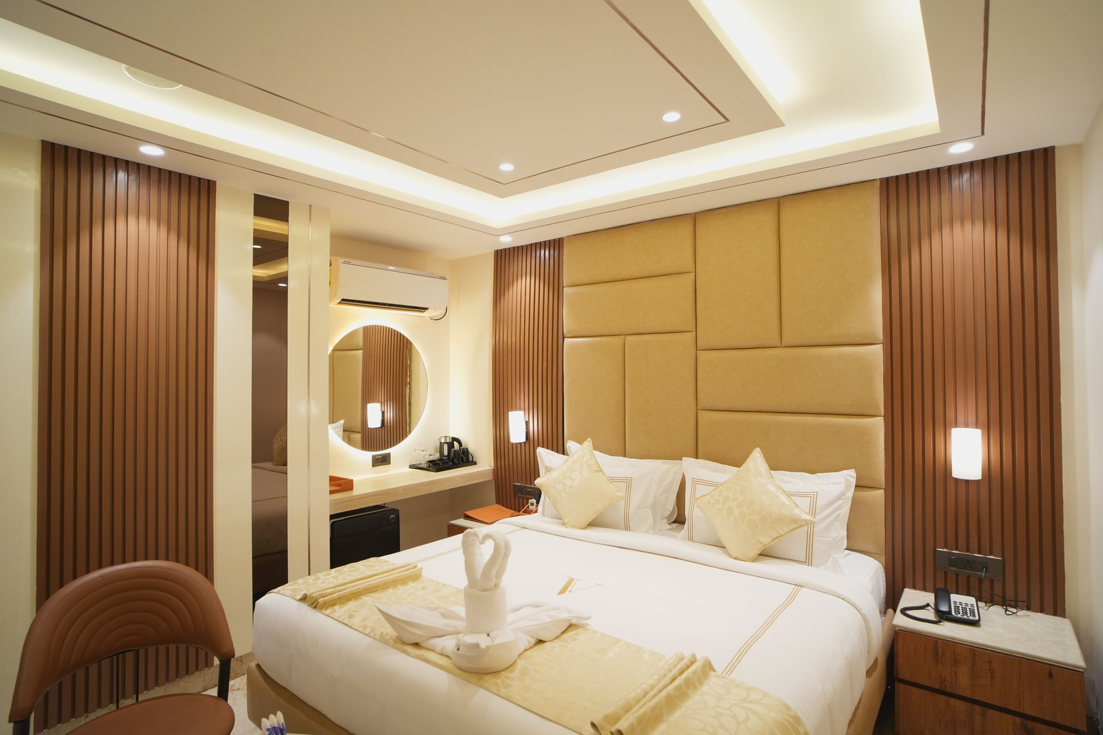 Basic Double Room, City View | Desk, free WiFi