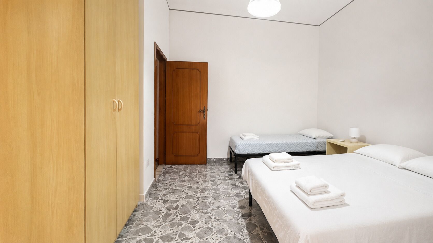 2 dormitorios y ropa de cama