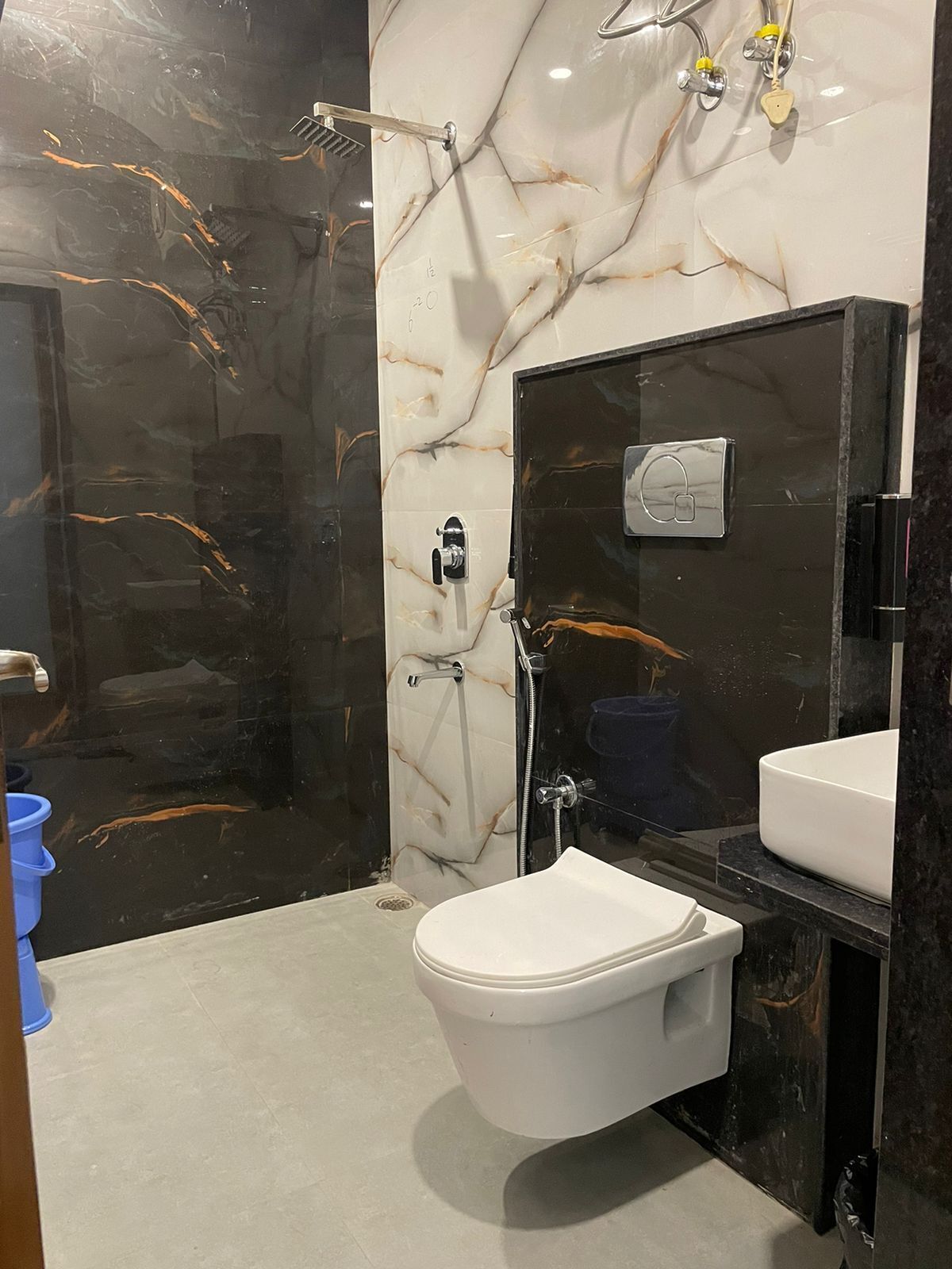 Deluxe Room | Bathroom