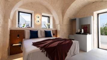 Suite de diseño, 1 cama de matrimonio grande con sofá cama, junto a la piscina | Ropa de cama de alta calidad y edredones de plumas
