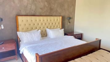4 chambres, bureau, fer et planche à repasser, Wi-Fi gratuit
