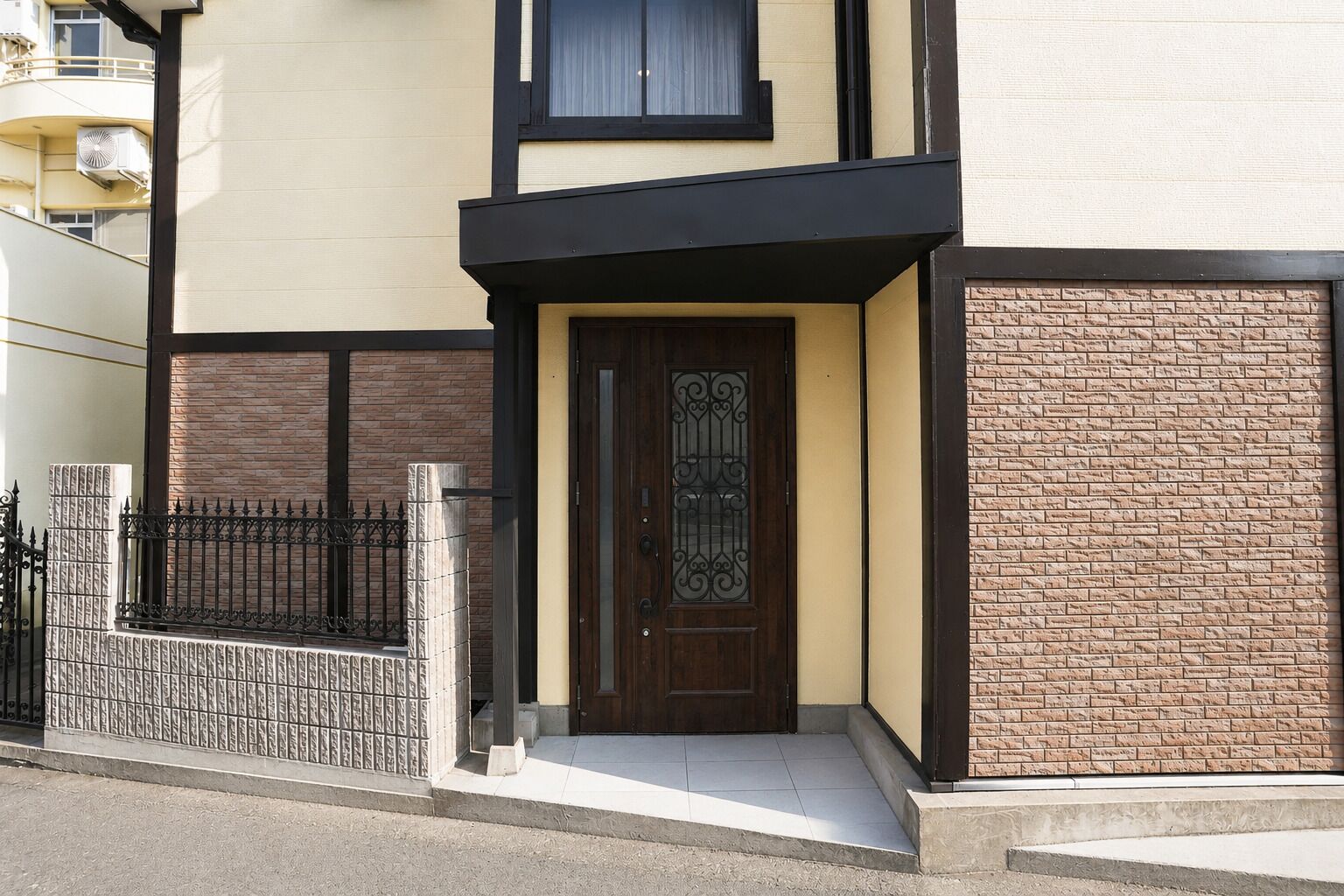 Exterior detail