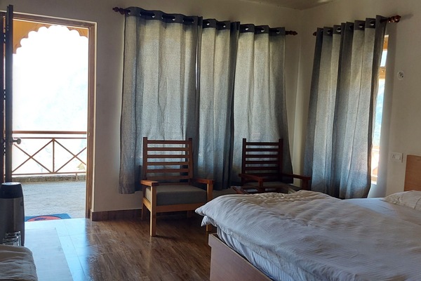 Luxury Double Room, Balcony | Bed sheets