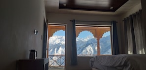 Chambre Double Luxe, balcon | Draps fournis