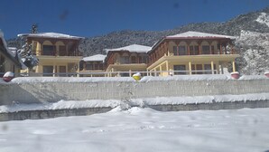 Habitación doble de lujo, balcón, vista a la montaña | Exterior