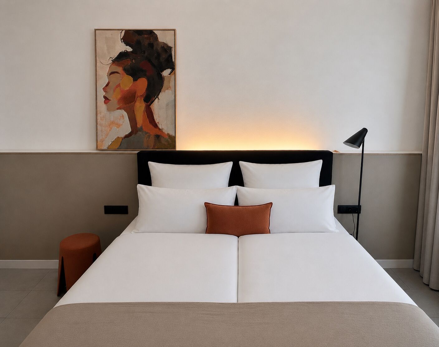 Habitación doble | Ropa de cama hipoalergénica, artículos del minibar gratis y escritorio 