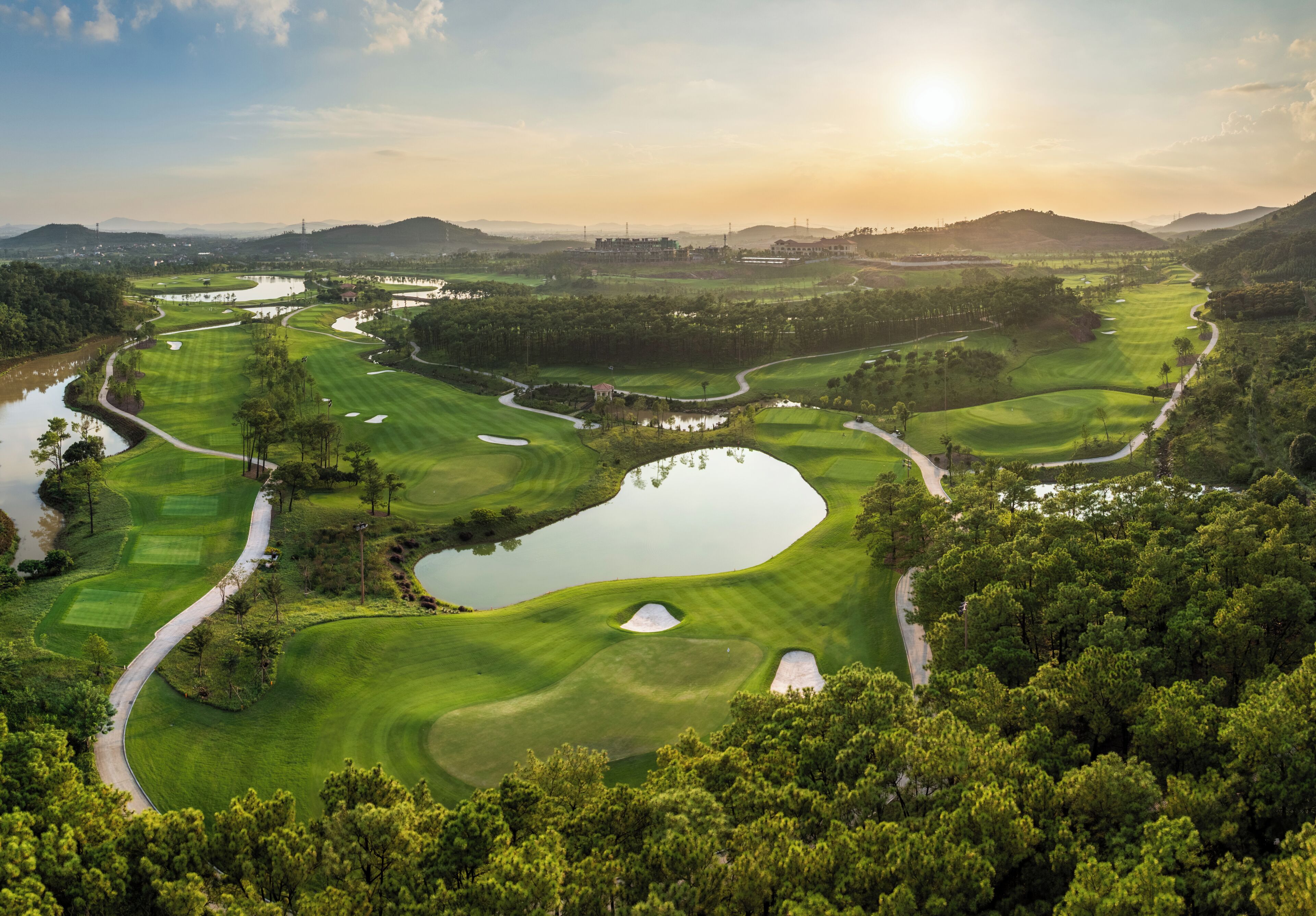 Quang cảnh sân golf