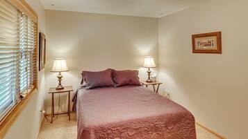 4 bedrooms, iron/ironing board, travel crib, internet