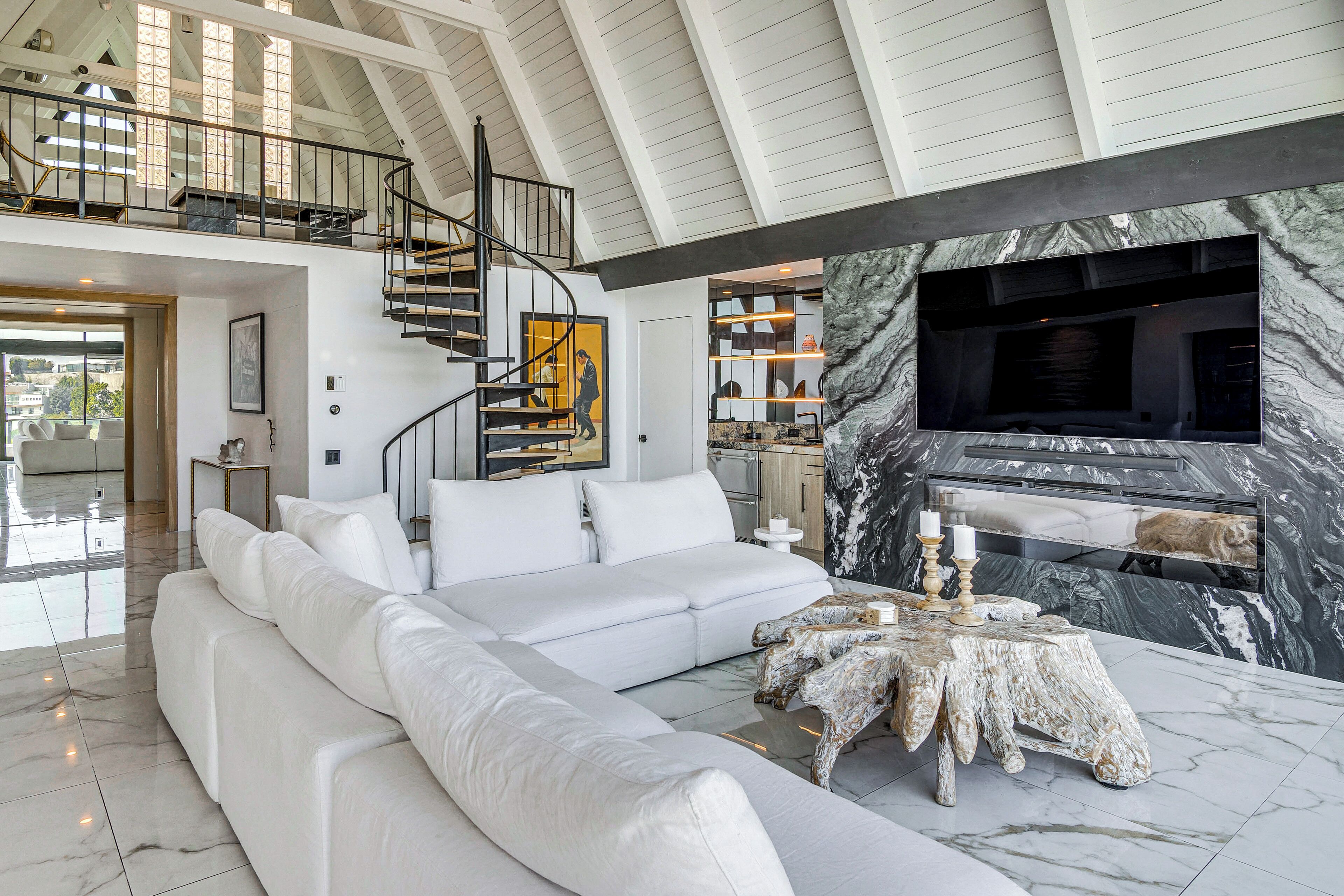 TV, books, stereo
