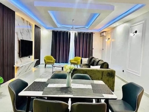 Nyali Oceanline Apartments 