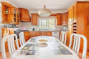 Unclassified image, 3 of 99, button - Charming villa with 3 bedrooms and sea view (Santa Bárbara de Nexe)