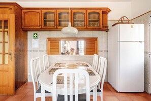 Unclassified image, 4 of 99, button - Charming villa with 3 bedrooms and sea view (Santa Bárbara de Nexe)