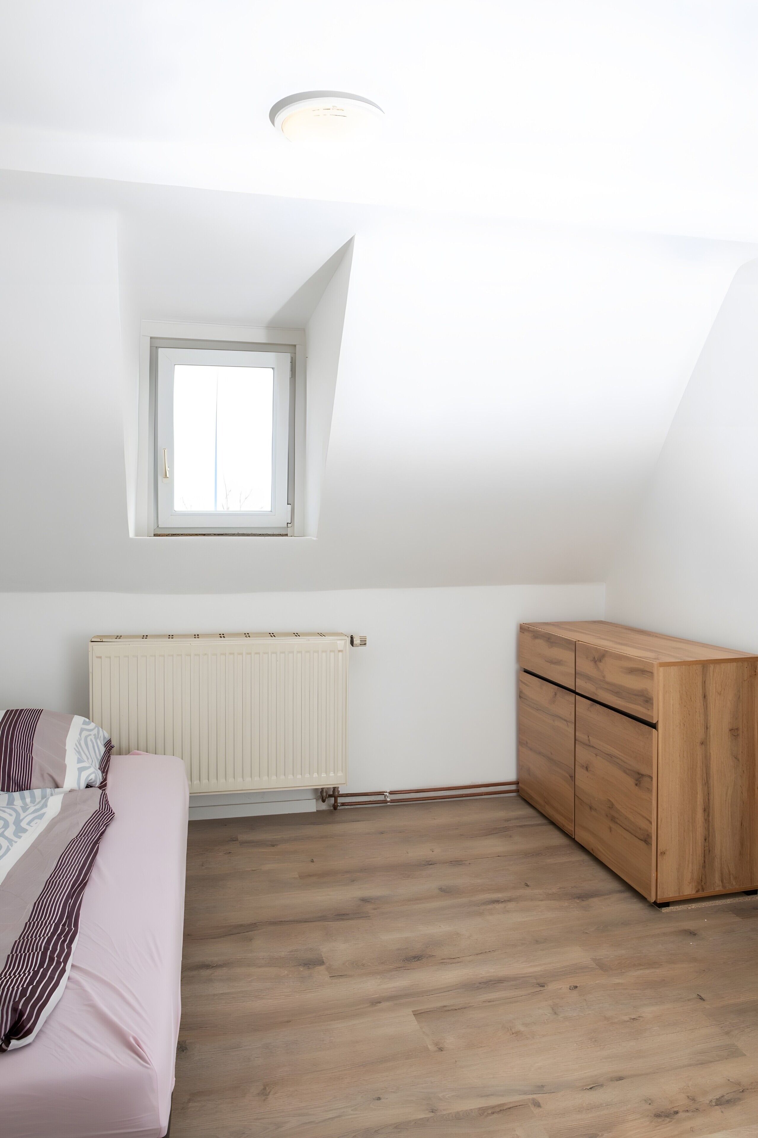 4 Schlafzimmer, Bügeleisen/Bügelbrett, WLAN, Bettwäsche
