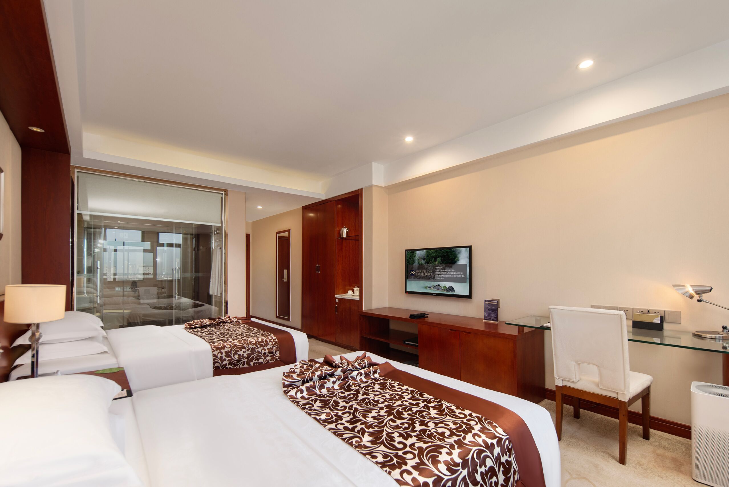 Business Double Room, City View | In-room safe, desk, laptop workspace, blackout drapes