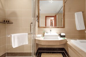 Executive Single Room, City View | Bathroom | Free toiletries, hair dryer, slippers, towels