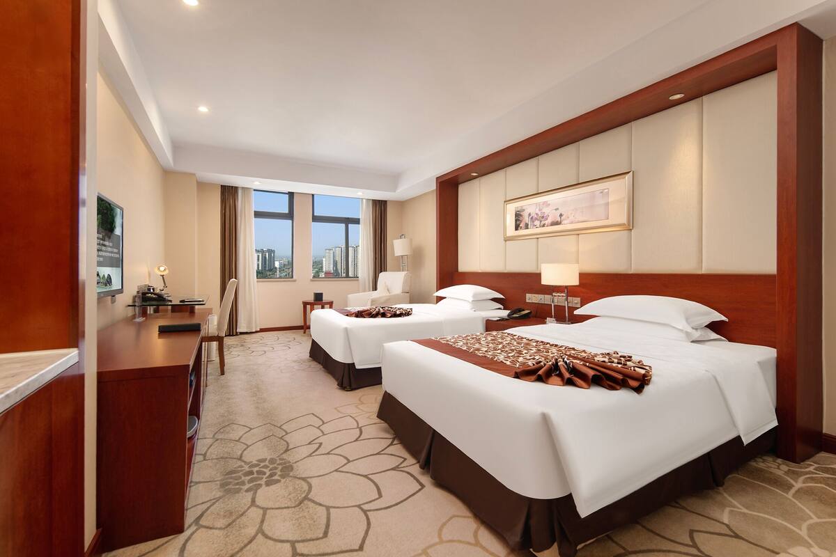 Business Double Room, City View | In-room safe, desk, laptop workspace, blackout drapes
