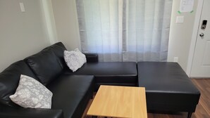 Living area - Private 2 Bedroom Suite on Quiet street close to Everything (Maple Ridge)