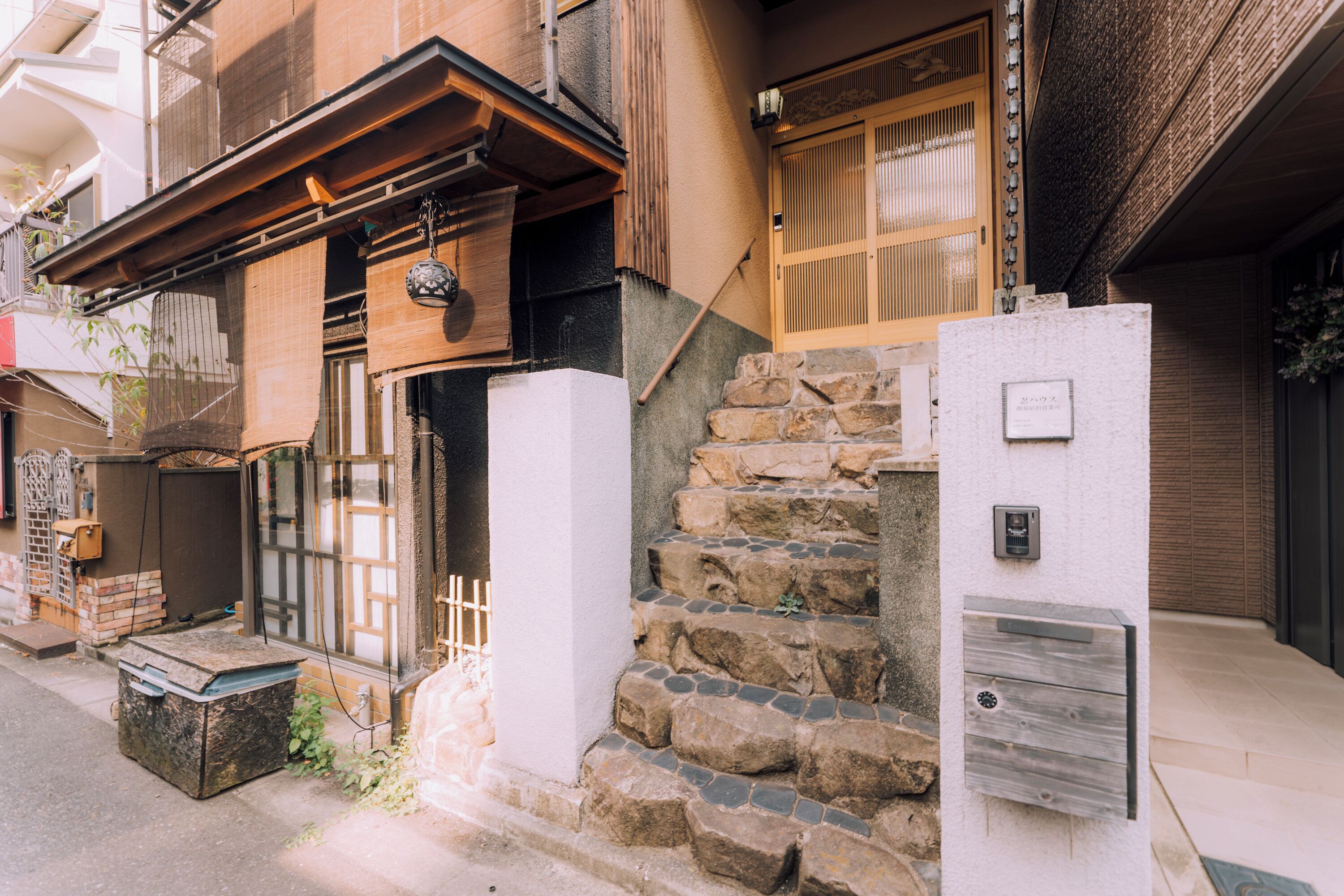 House | Exterior detail