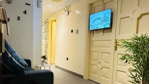 Interior - Sunrise Inn by Lavish Hub (Abu Dhabi)