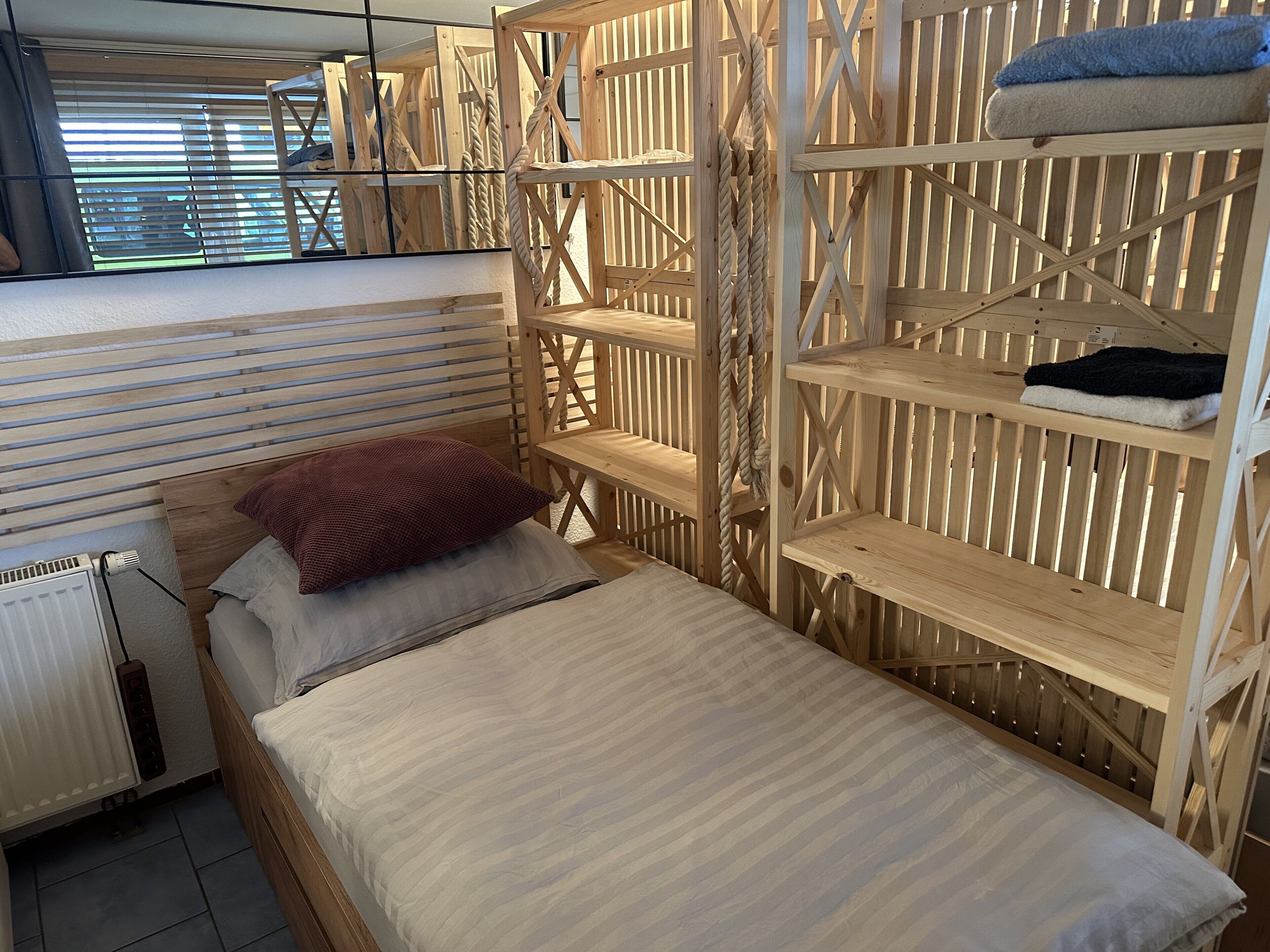 1 bedroom, WiFi, bed sheets
