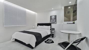 Basic Double Room, City View | Desk, laptop workspace, WiFi (free)