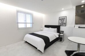 Basic Double Room, City View | Desk, laptop workspace, WiFi (free) - Aiden Hotel (Busan)