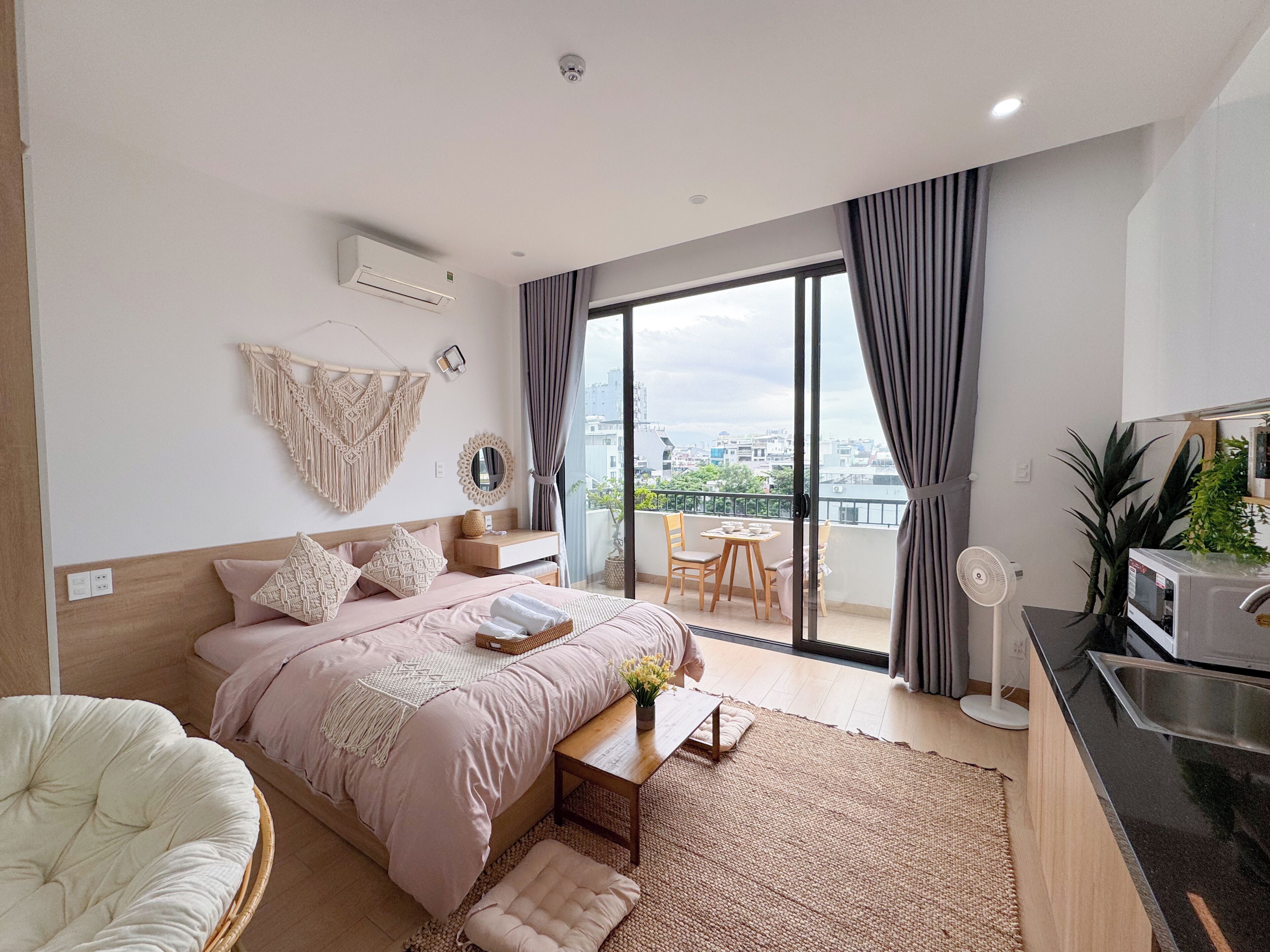 Apartamento Deluxe, vistas a la ciudad | Zona de estar
