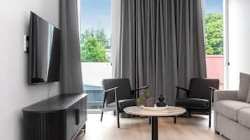 Deluxe Apartment | Living area