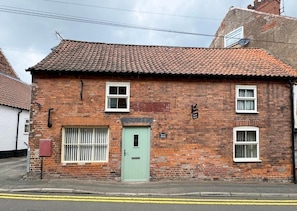 House, Patio | Exterior - The Old Shop at Savile House  (Ollerton)