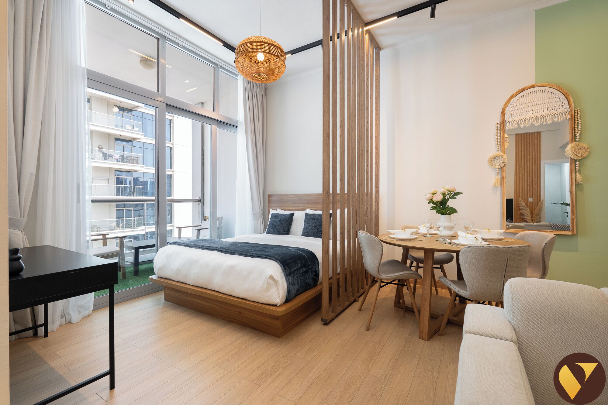 Classic Apartment, Balcony, Canal View | Egyptian cotton sheets, premium bedding, in-room safe, blackout curtains