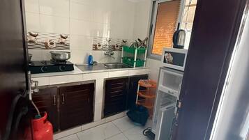 Comfort-Penthouse | Eigene Küche | Mikrowelle, Herdplatte, Kochgeschirr/Geschirr/Besteck