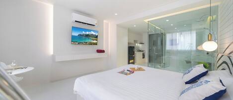 Deluxe Condo